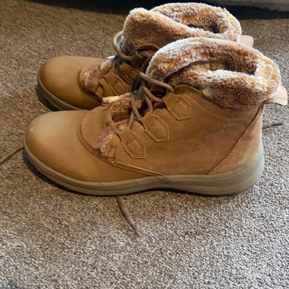 Baretrap boots